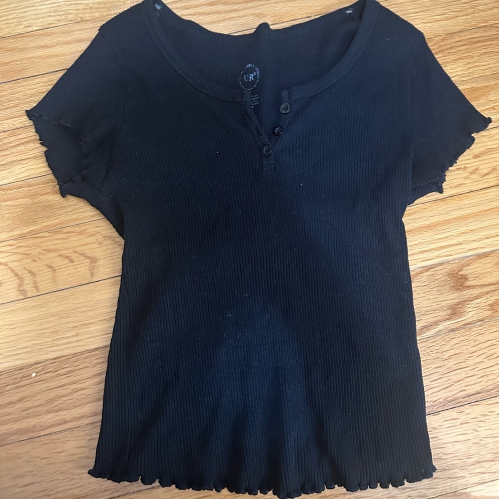 Elegant Black Ribbed Short Sleeve Top